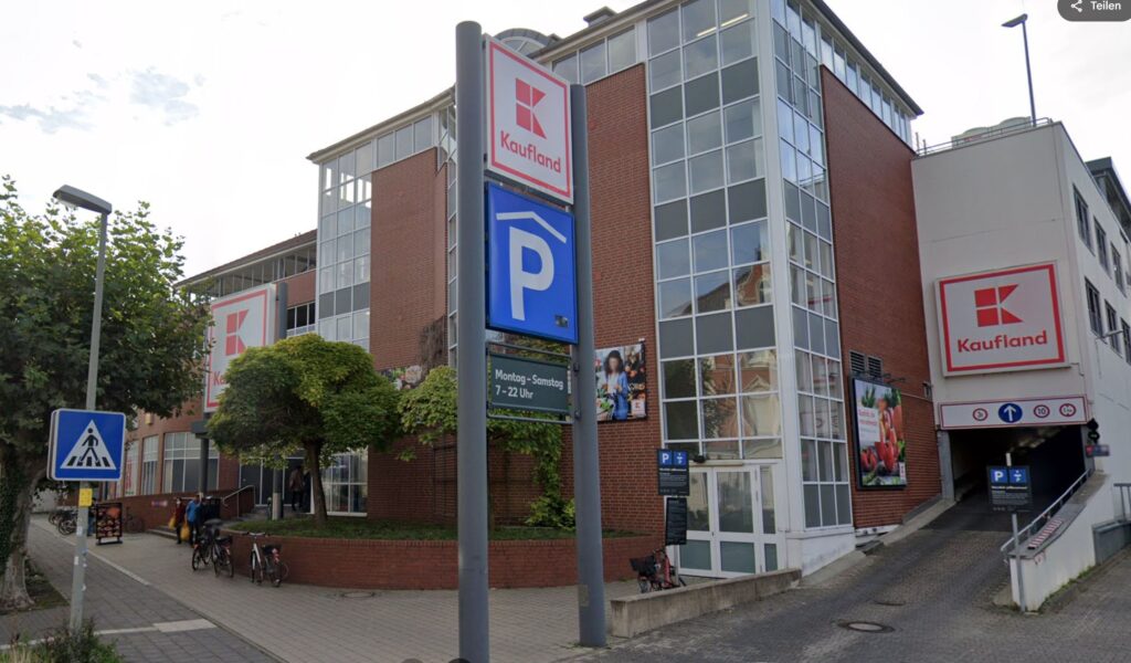 Das Kaufland im Paderborner Riemekeviertel als zentrale Einkaufsmöglichkeit