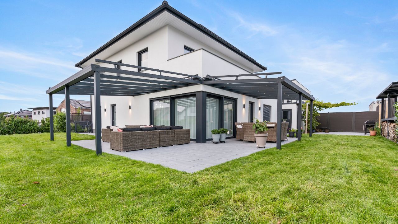 erfolgreicher-verkauf-hochpreisige-neubau-immobilie Erfolgreicher Verkauf einer hochpreisigen Neubau-Immobilie durch Nasso Immobilien und Finanzierung