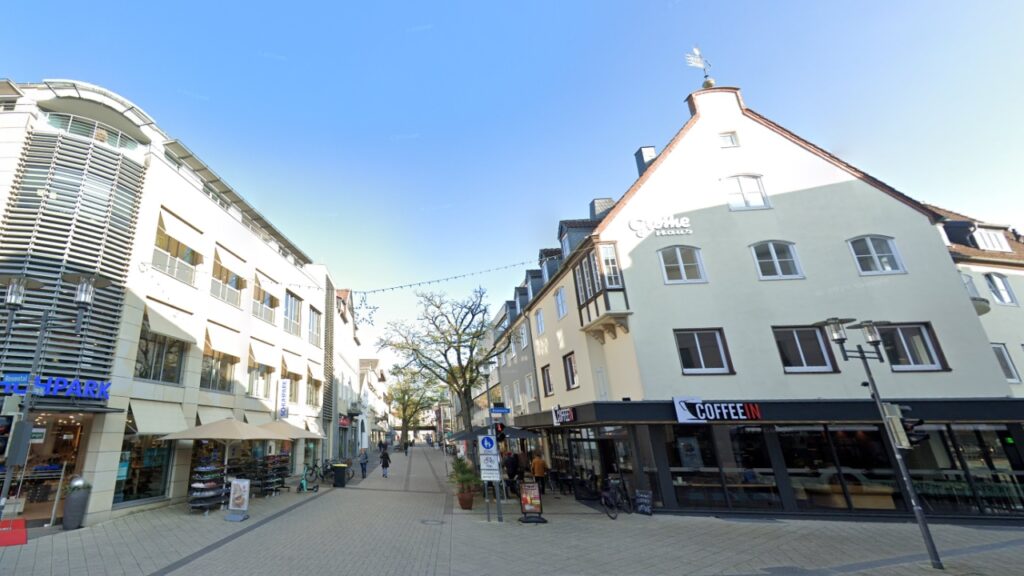 Fußgängerzone Lange Str. (gegenüber der Rosental-Galerie) in Detmold im Kreis Lippe mit gastronomischen Angebot und mehr